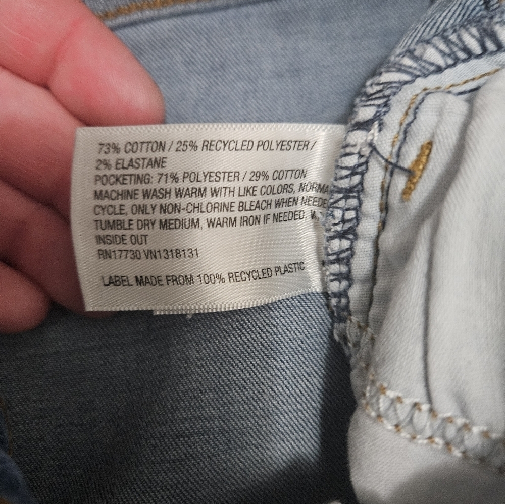 Universal Thread Mid Rise Skinny Jeans! - Picture 5 of 8